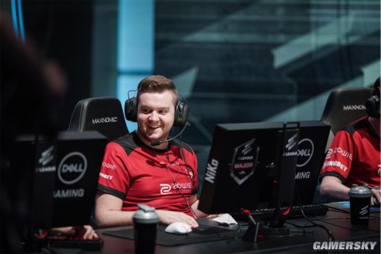 Take Flyte 和 Mythic 的选手迟到导致了团队在比赛中的问题