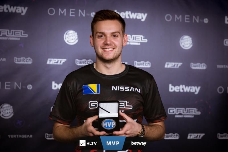 突发！BLG官宣将休养Uzi，意味着Uzi将缺席LPL季后赛